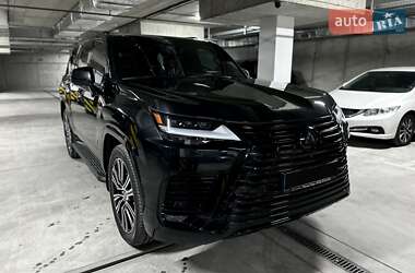 Позашляховик / Кросовер Lexus LX 2022 в 