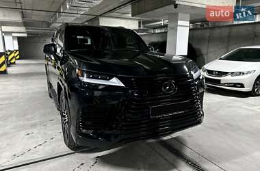 Позашляховик / Кросовер Lexus LX 2022 в 