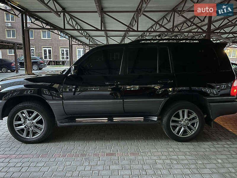 Внедорожник / Кроссовер Lexus LX 2005 в Одессе