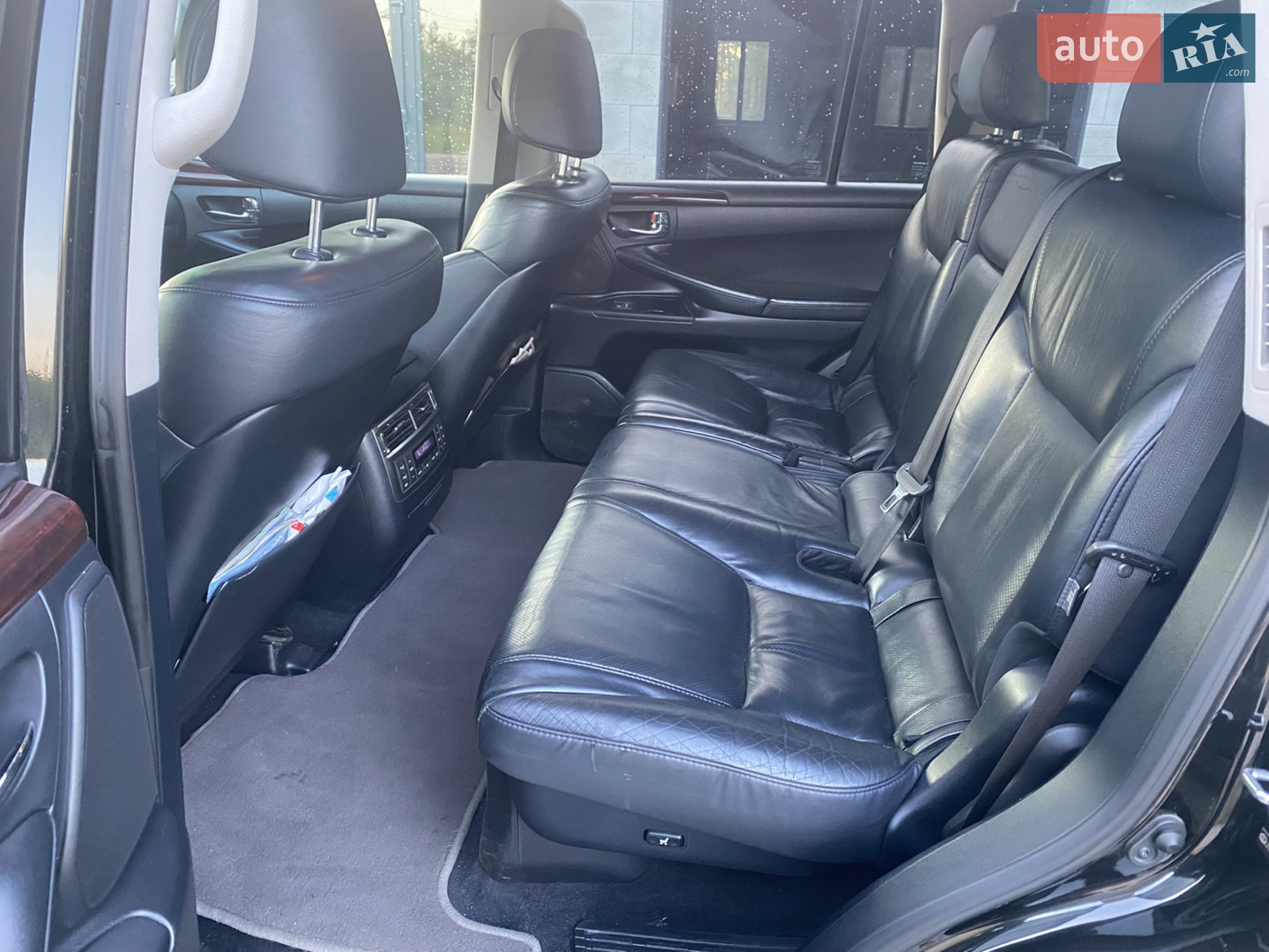 2011 Lexus LX - мініатюра 4
