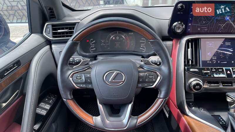 Внедорожник / Кроссовер Lexus LX 2022 в Киеве