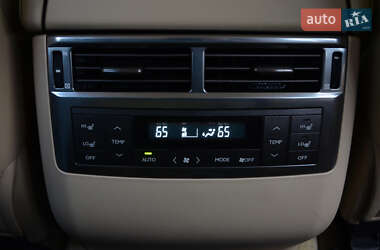 Внедорожник / Кроссовер Lexus LX 2008 в 
