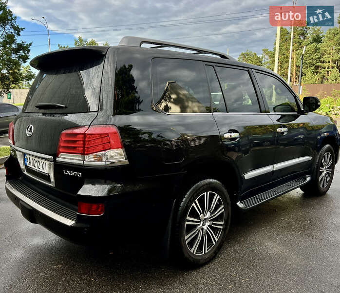 Позашляховик / Кросовер Lexus LX 2008 в Києві