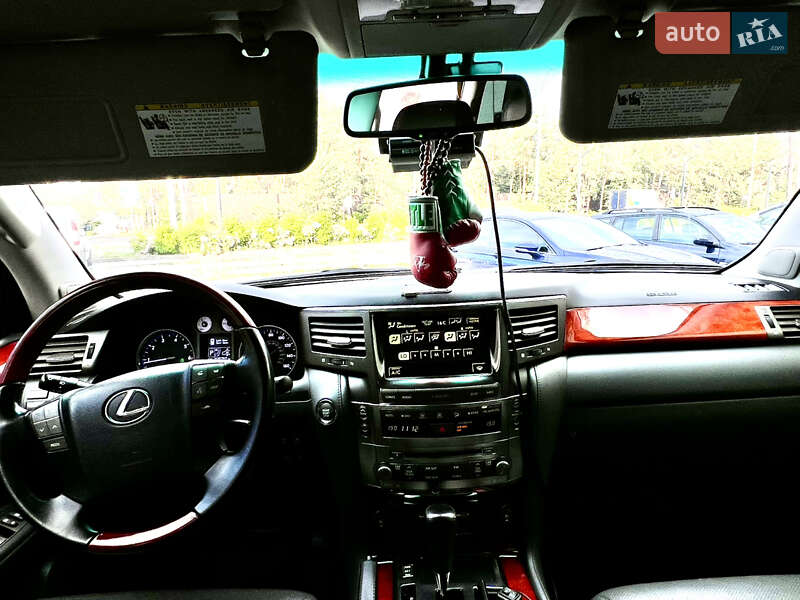 Позашляховик / Кросовер Lexus LX 2008 в Києві