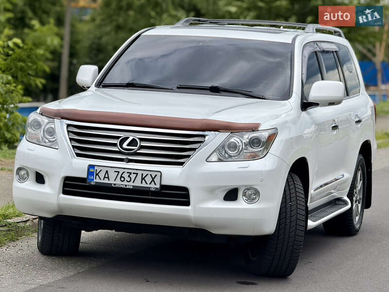 Внедорожник / Кроссовер Lexus LX 2011 в Киеве