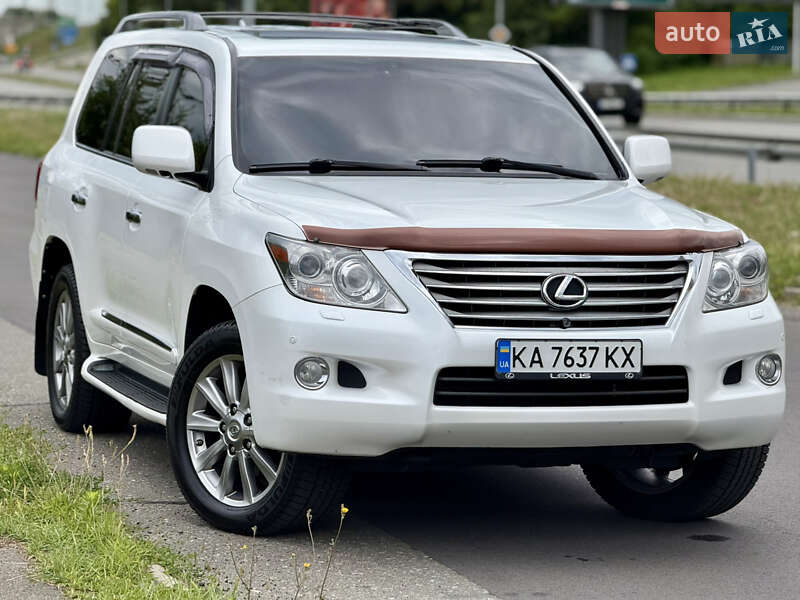 Внедорожник / Кроссовер Lexus LX 2011 в Киеве