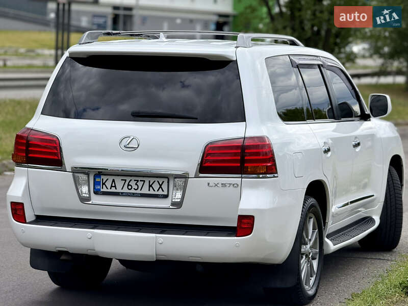 Внедорожник / Кроссовер Lexus LX 2011 в Киеве