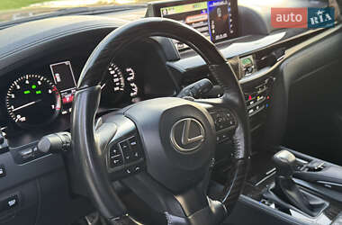Позашляховик / Кросовер Lexus LX 2018 в 