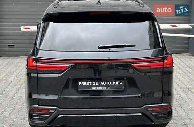 Внедорожник / Кроссовер Lexus LX 2022 в 