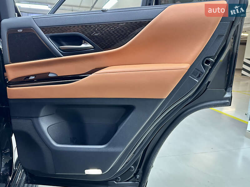Внедорожник / Кроссовер Lexus LX 2022 в Киеве