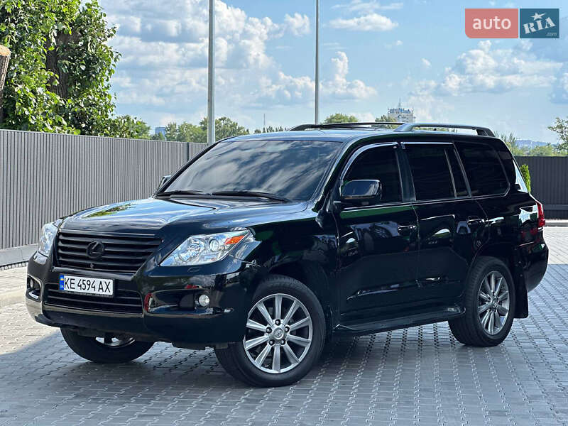 Lexus LX 2011