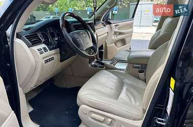 Позашляховик / Кросовер Lexus LX 2011 в 