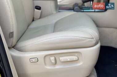 Позашляховик / Кросовер Lexus LX 2011 в 