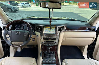Позашляховик / Кросовер Lexus LX 2011 в 