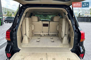 Позашляховик / Кросовер Lexus LX 2011 в 