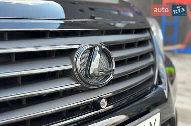 Позашляховик / Кросовер Lexus LX 2011 в 