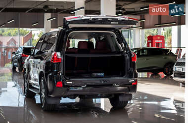 Внедорожник / Кроссовер Lexus LX 2017 в 