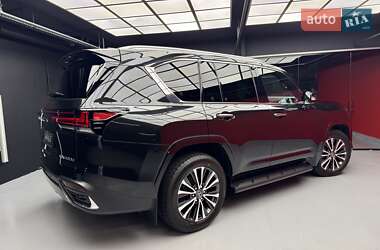 Позашляховик / Кросовер Lexus LX 2025 в 