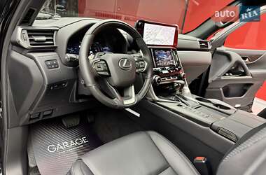 Позашляховик / Кросовер Lexus LX 2025 в 