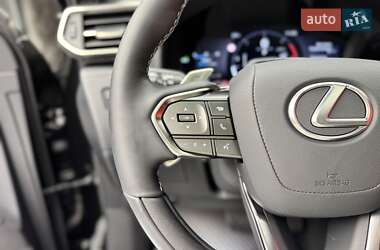 Позашляховик / Кросовер Lexus LX 2025 в 