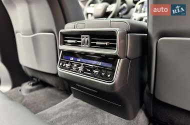 Позашляховик / Кросовер Lexus LX 2025 в 