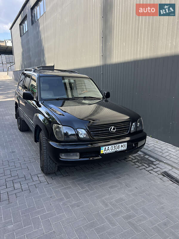 Позашляховик / Кросовер Lexus LX 2001 в Львові
