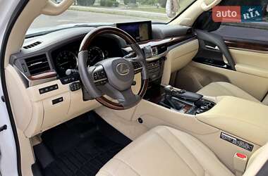 Позашляховик / Кросовер Lexus LX 2017 в 