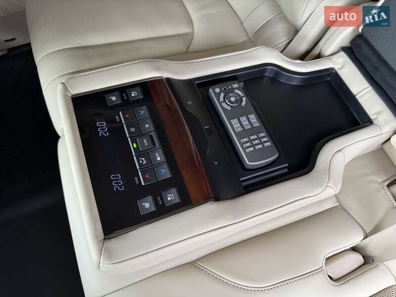 Внедорожник / Кроссовер Lexus LX 2017 в Кривом Роге