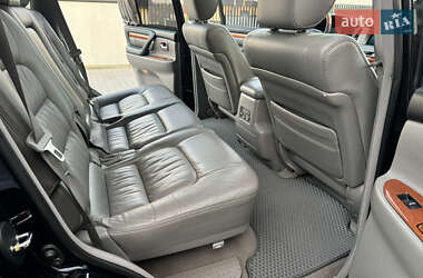 Внедорожник / Кроссовер Lexus LX 2006 в 