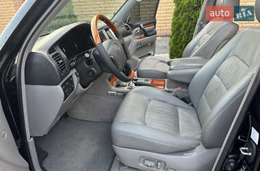 Внедорожник / Кроссовер Lexus LX 2006 в 