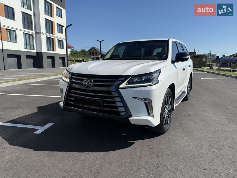 Внедорожник / Кроссовер Lexus LX 2016 в Ровно