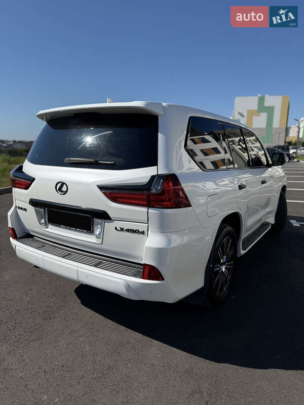 Внедорожник / Кроссовер Lexus LX 2016 в Ровно