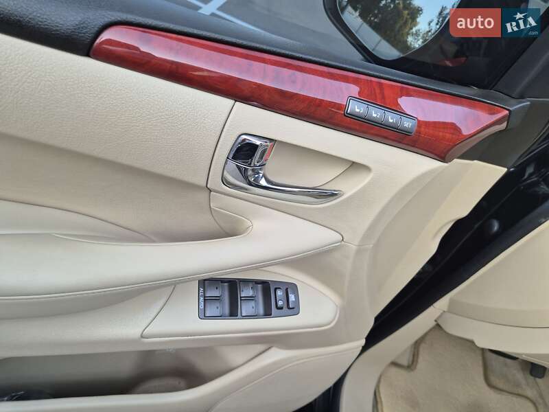 Внедорожник / Кроссовер Lexus LX 2008 в Киеве