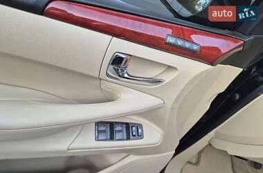 Внедорожник / Кроссовер Lexus LX 2008 в 