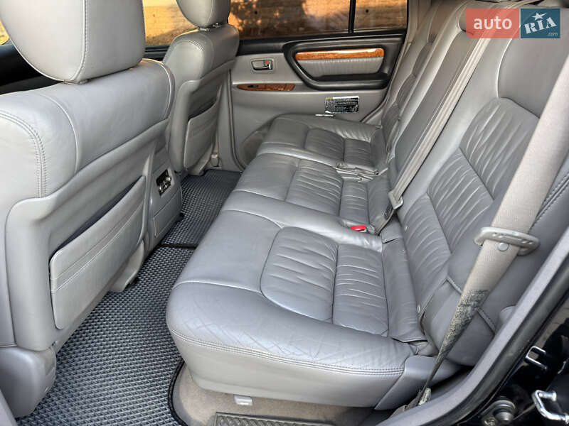 Позашляховик / Кросовер Lexus LX 2005 в Одесі фото 23 Позашляховик / Кросовер Lexus LX 2005 в Одесі