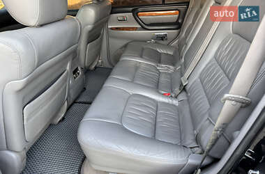 Внедорожник / Кроссовер Lexus LX 2005 в 