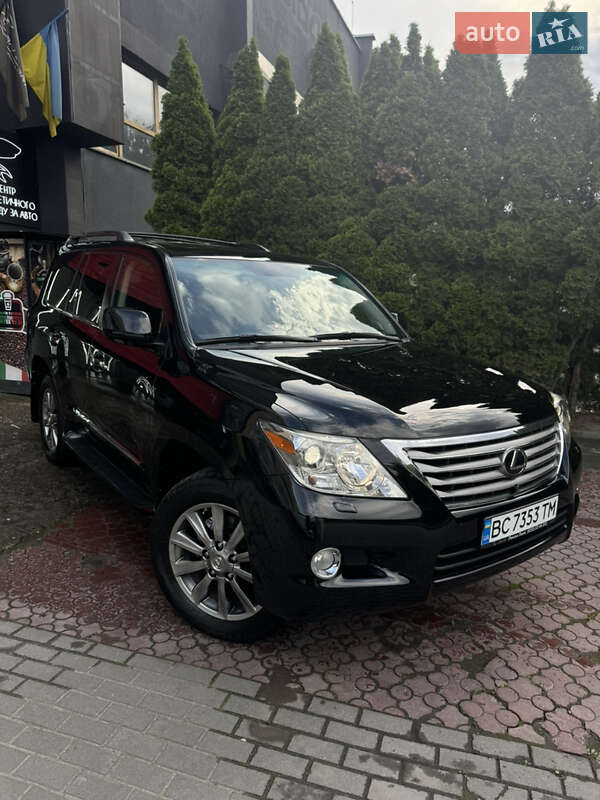 Внедорожник / Кроссовер Lexus LX 2011 в Львове