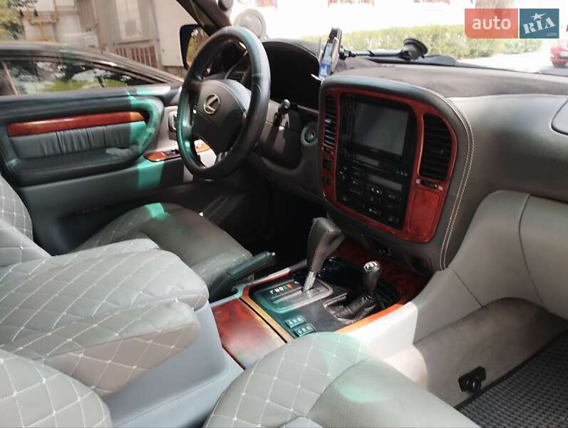 Позашляховик / Кросовер Lexus LX 2000 в Києві