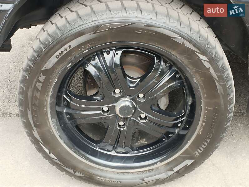 Позашляховик / Кросовер Lexus LX 2000 в Києві