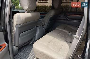 Внедорожник / Кроссовер Lexus LX 2000 в 
