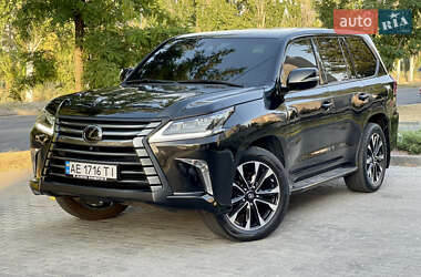 Внедорожник / Кроссовер Lexus LX 2017 в Каменском
