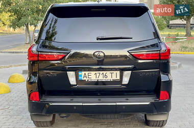 Внедорожник / Кроссовер Lexus LX 2017 в 