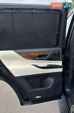Позашляховик / Кросовер Lexus LX 2022 в 