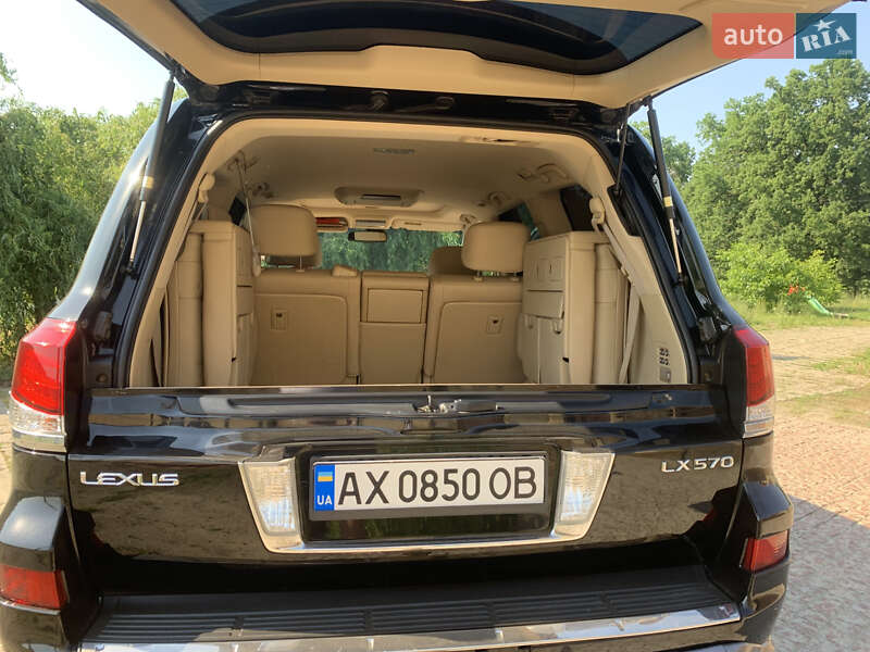 Позашляховик / Кросовер Lexus LX 2008 в Харкові
