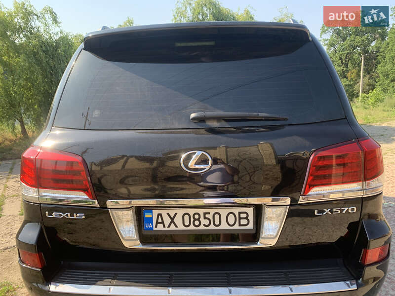 Позашляховик / Кросовер Lexus LX 2008 в Харкові