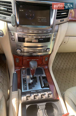Позашляховик / Кросовер Lexus LX 2008 в 