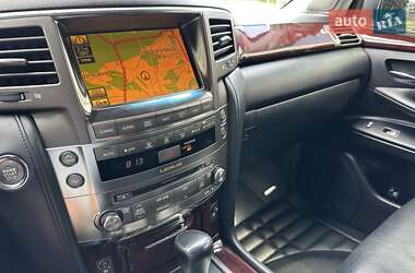 Внедорожник / Кроссовер Lexus LX 2011 в 