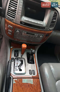 Позашляховик / Кросовер Lexus LX 2006 в 