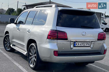 Позашляховик / Кросовер Lexus LX 2010 в 