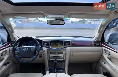 Позашляховик / Кросовер Lexus LX 2010 в 